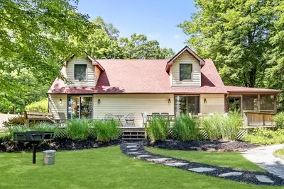 Image de AMÉLIORÉ * Upper Scott Lake Retreat - Plage \/ Dock - Sud. Haven \/ Saugatuck * RÉSERVER 2019 *