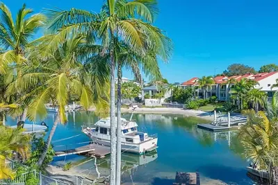 Image de Waterfront luxe 4 chambres Noosa Sound