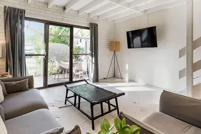 Image de Appartement branché au bord de la rivière