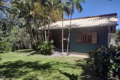 Image de Maison avec un excellent emplacement à 100 mètres de la plage