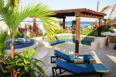 Image de El Taj Oceanfront - Penthouse - 2 de l'avant-3/2 Beach Club Promo # 345