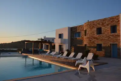 Image de Villa pieds dans l'eau 2 avec piscine à débordement