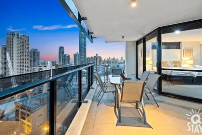 Image de Circle on Cavill - 3 Bedroom Ocean Airbnb