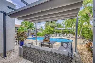 Image de Accueil piscine chauffée - Plage du centre-ville de Lake Worth - Prix de la préservation historique -2019