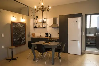 Image de Maison Moonstone B. Appartement Ermou 167
