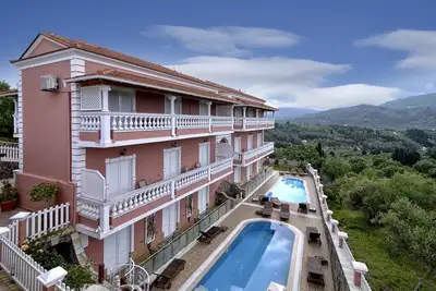 Image de Angela Pool Maisonnette Agios Georgios