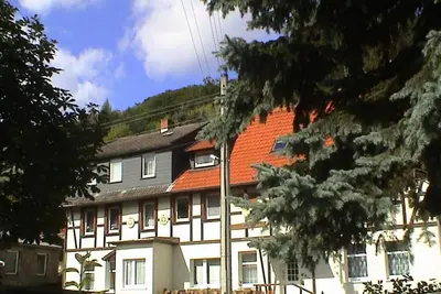 Image de Fewo 3 avec oasis de bien-être dans la station thermale Altenbrak Harz dans une maison à colombages - Wlan