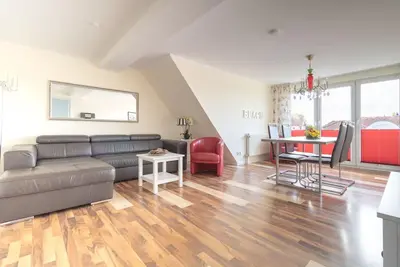 Image de Appartement de 3 pièces dans la maison Godewind à Binz, chaise de plage incl. Mai-sept.
