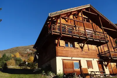 Image de Appartement dans Chalet bois prestige au Monetier les bains
