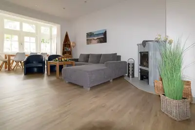Image de Appartement 3 pièces élégant et de qualité avec cheminée, WiFi, parking