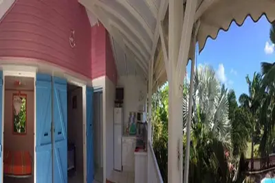 Image de Ti case gwada locations bungalow \"ti perroquet\"