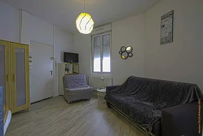 Image de grand studio gare ★ horaire libre ★ wifi ★ parking