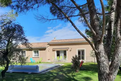 Image de Location vacances maison piscine Taillades Ls2-317.