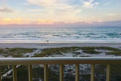 Image de Oceanfront Top Floor Condo, Gray's Escape Too sur Cocoa Beach - 3 chambres 2 salles de bain