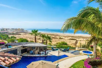 Image de Nouvellement disponible! Villa Novaispania en bord de mer avec majordome!