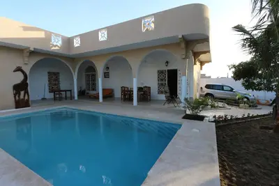Image de villa de charme avec piscine