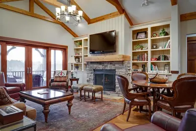 Image de 4 Bdrm 4 Bath Cottage privé au club de golf True North