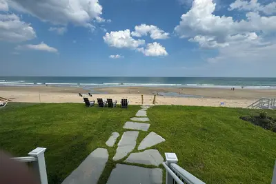 Chalet en bord de mer sur Moody Beach. . . emplacement incroyable!