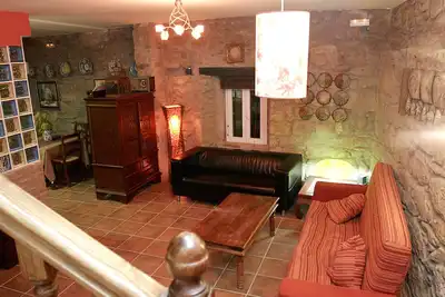 Image de Maison rurale et 2 appartements ruraux avec piscine, solarium, cheminée et barbecue.