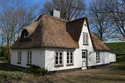 Image de Maison de vacances isolée sur l'Eiderdeich près de Friedrichstadt | Mer du Nord