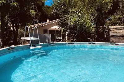 Image de Maison de charme climatisée, dispo du 20 juillet au 3 aout, calme plage, piscine