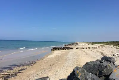 Image de Quai Ouest: location 2/4p à 100m de la plage Goldbeach