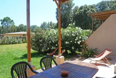 Image de Porto-Vecchio, T3 avec 2 SdB/Wc, Grand jardin, au calme, Clim, Wifi.