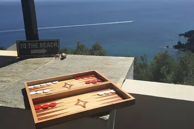 Image de accès direct à la plage et vue imprenable