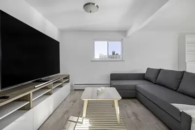 Image de Gut rénové appartement 2 lits, à 10min de Manhattan. Entièrement meublé, queen