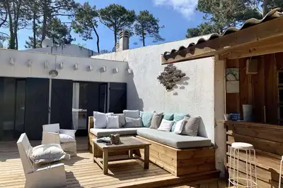 Image de B17 Donnant sur la forêt, très jolie maison au calme, proche des plages du bassin. L'esprit Ferret en pleine nature