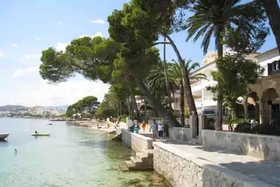 Appartement En Face De La Mer, Dans Un Quartier PIÉTONS Avec Climatisation Et Wifi