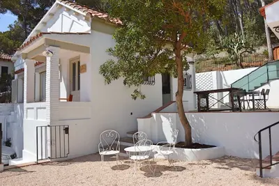 Maison De Pecheur Vue Mer Et 4mn A Pied Plage Tamariu
