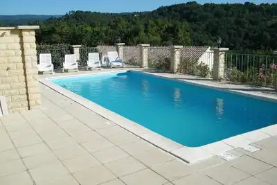Image de Maison de vacances avec piscine sur le domaine de l'Escafoulin
