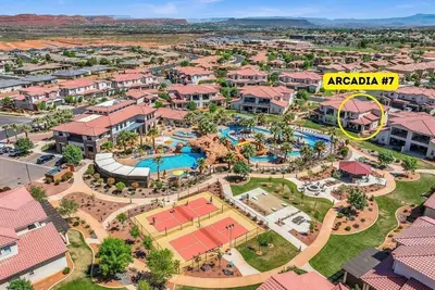 Image de Nouvelle annonce Villa! 5 chambres 5. 5 salles de bain Location de vacances; Dort, à côté de la piscine