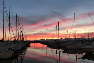 Image de Superbe 2 pièces à 2 min à pied de la mer avec terrasse