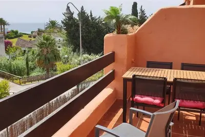 Image de Appartement spacieux et moderne proche de la plage, Prés de la plage, des restaurants, bars et ville