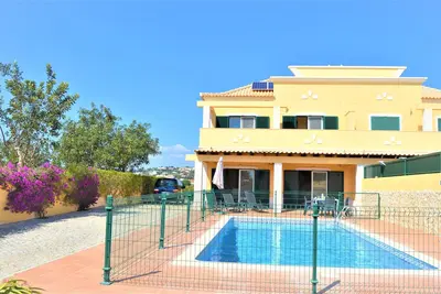 Image de Villa 4 chambres Piscine privé près Quinta do Lago \/ Vilamoura Quartier calm