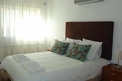Image de Idéal pour les couples désirant une base luxueuse pour explorer la région