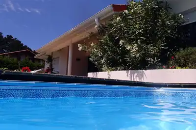 Image de Maison D'Architecte, Au Calme, À 2 Kms Des Plages, Piscine Non Securisee