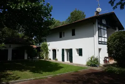Image de Belle maison de type Basque traditionnelle, proche St Jean de Luz et des plages.