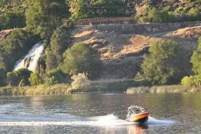 Image de Paradis des Summer Family Fun \/ Hiver Hunter