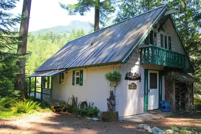 Image de Sky River Cabin- Vues, Hot Tub, Proche De RANDONNÉE,