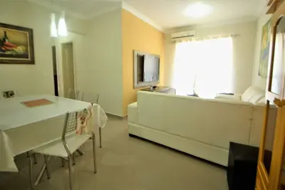 Image de Apt. nouveau pour la saison - Guarujá - Pitangueiras. Avec service de plage