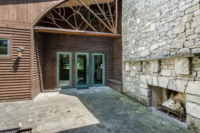 Image de Circle Lodge à Pristine Valley (5br, 3Bath)