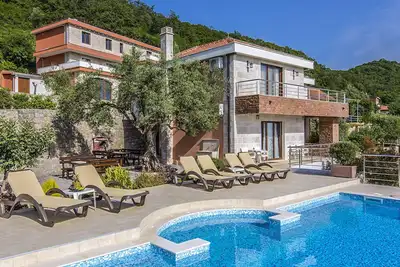 Image de Villa de luxe Svinjista à Budva.
