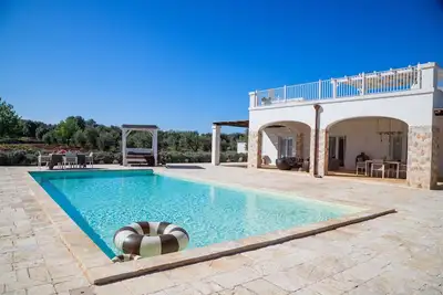 Image de 6% De Remise DERNIÈRES Dates - Magnifique Villa avec piscine, Ostuni, Pouilles [7 personnes]