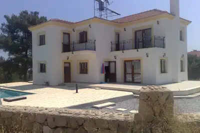 Image de Nouvelle Villa Kyrenia Chypre du Nord (piscine privée)