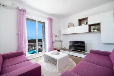 Image de Appartement de vacances Makarska pour 1 - 5 personnes avec 3 chambres à coucher - Appartement de vac
