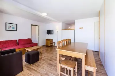 Image de 3 Pièces 6 Personnes Supérieur