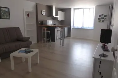 Image de Studio rénové au centre de Clairvaux-les-lacs